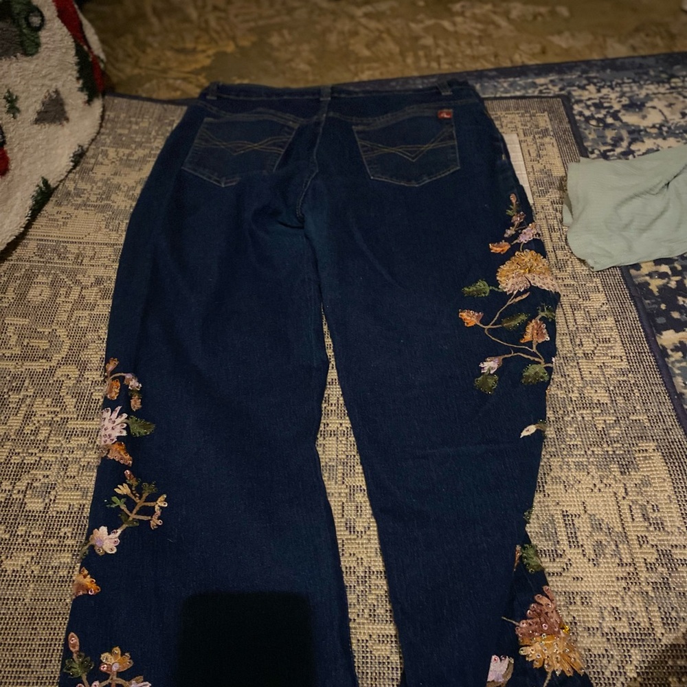 Cute flower bellbottoms